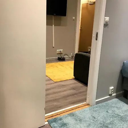 Apartment Cosy And Central/newly Renovated With Amenities *